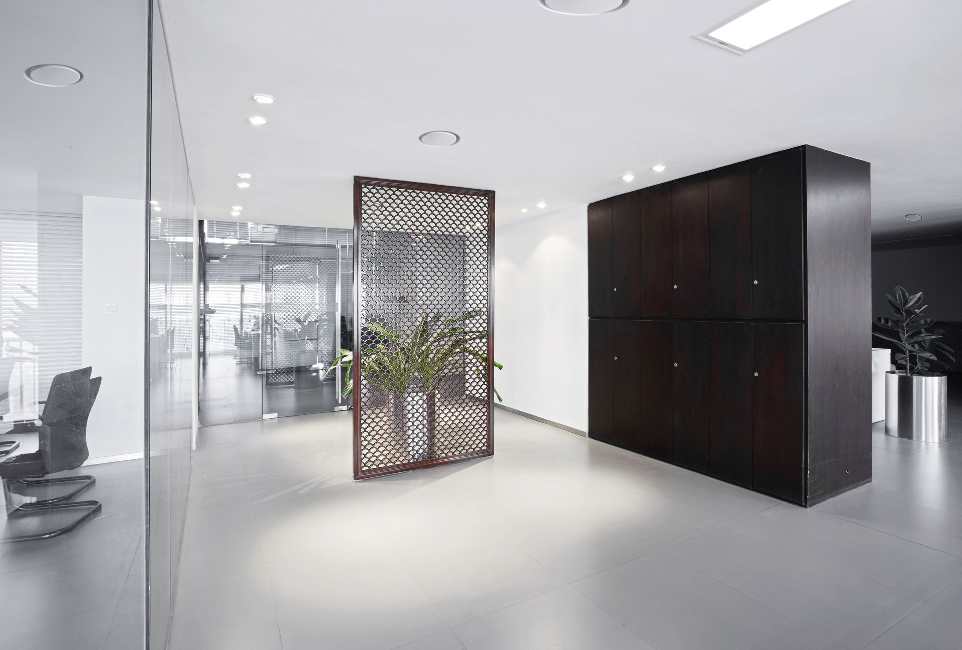 Office or residential hallway with Ventmann diffusers