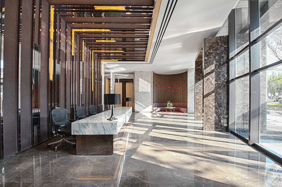 Commercial lobby with slot diffusers