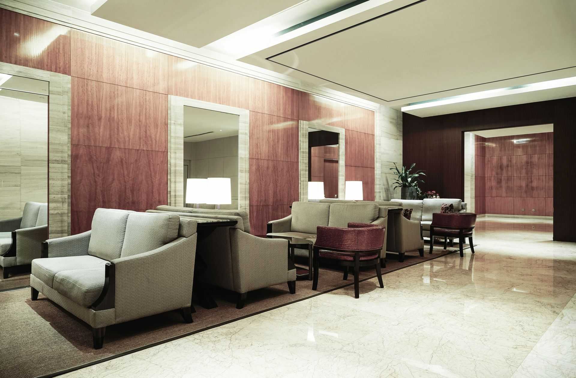 Premium hotel lobby with architectural line diffusers
